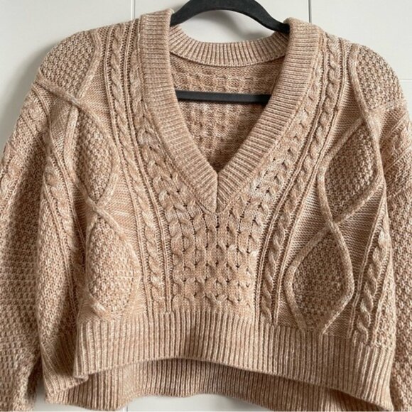 V neck Cable Knit Cropped Boxy Sweater - Picture 3 of 3